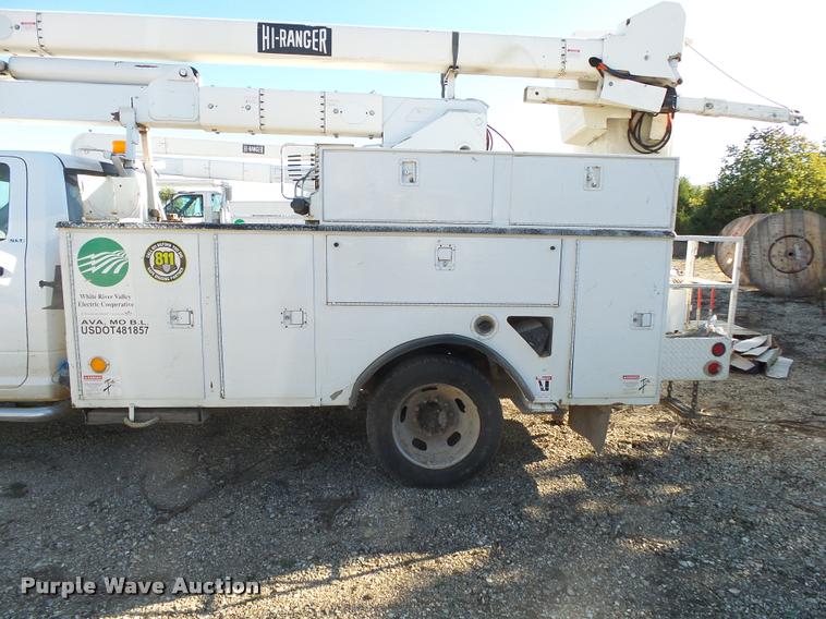 image for item K1090 2011 Dodge Ram 5500 HD bucket truck