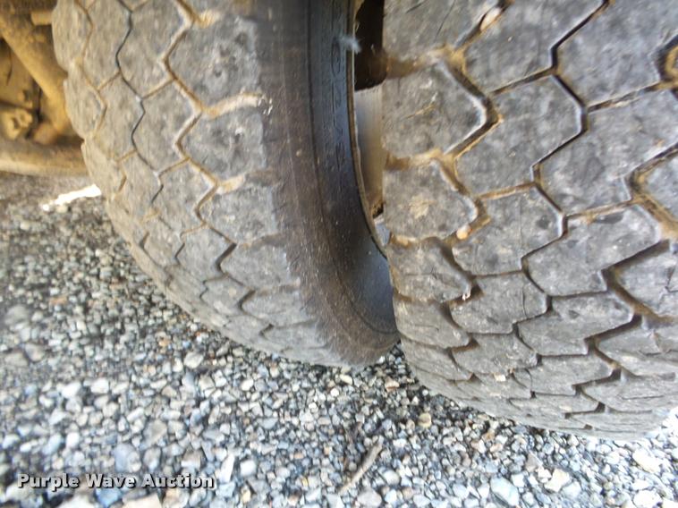 image for item K1090 2011 Dodge Ram 5500 HD bucket truck