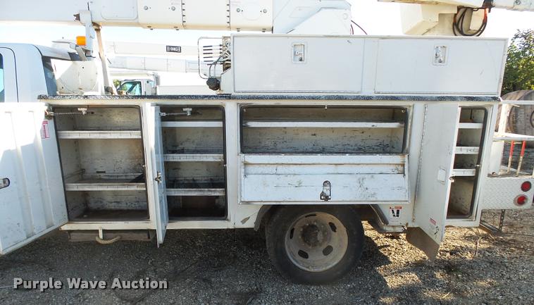 image for item K1090 2011 Dodge Ram 5500 HD bucket truck