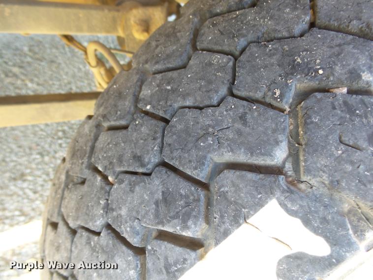 image for item K1090 2011 Dodge Ram 5500 HD bucket truck