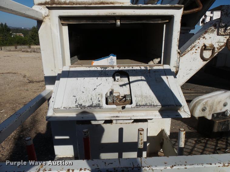 image for item K1090 2011 Dodge Ram 5500 HD bucket truck