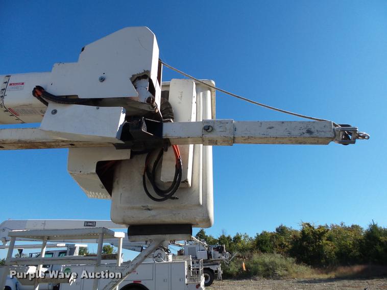 image for item K1090 2011 Dodge Ram 5500 HD bucket truck