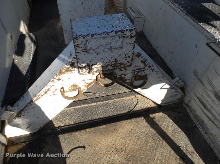 image for item K1090 2011 Dodge Ram 5500 HD bucket truck