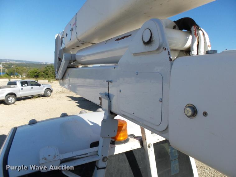 image for item K1090 2011 Dodge Ram 5500 HD bucket truck