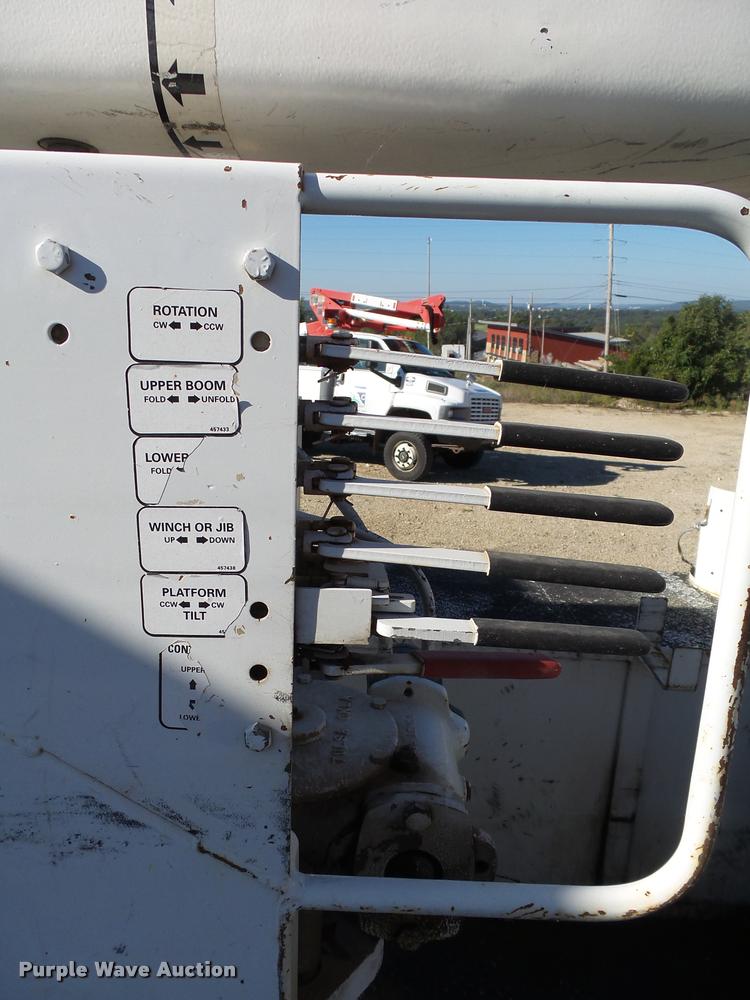 image for item K1090 2011 Dodge Ram 5500 HD bucket truck