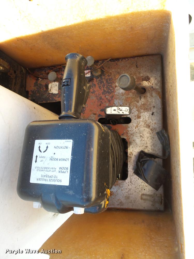 image for item K1090 2011 Dodge Ram 5500 HD bucket truck