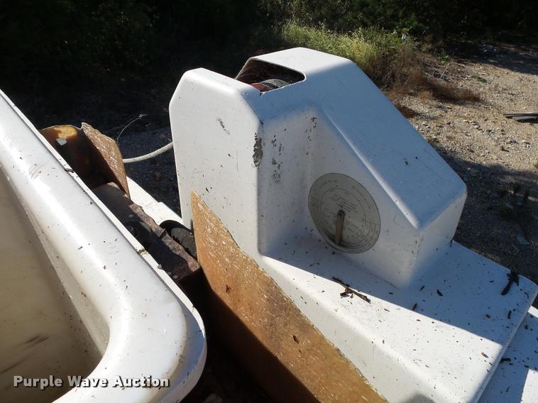 image for item K1090 2011 Dodge Ram 5500 HD bucket truck