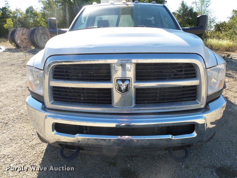 image for item K1090 2011 Dodge Ram 5500 HD bucket truck