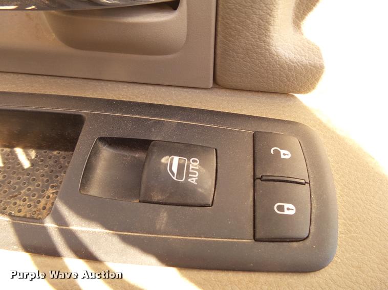 image for item K1090 2011 Dodge Ram 5500 HD bucket truck