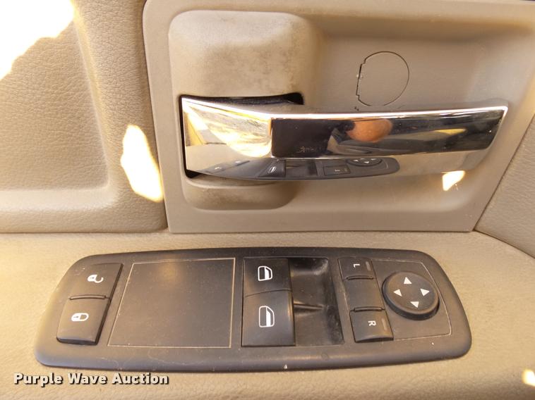 image for item K1090 2011 Dodge Ram 5500 HD bucket truck