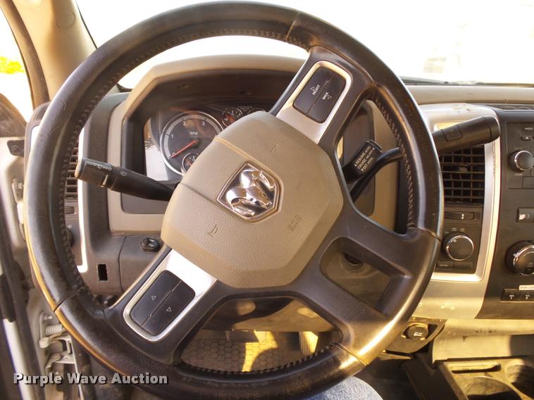 image for item K1090 2011 Dodge Ram 5500 HD bucket truck