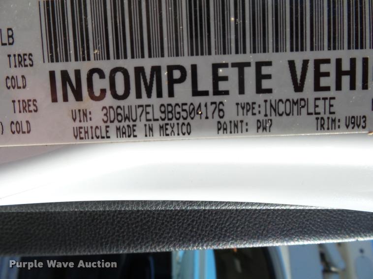 image for item K1090 2011 Dodge Ram 5500 HD bucket truck