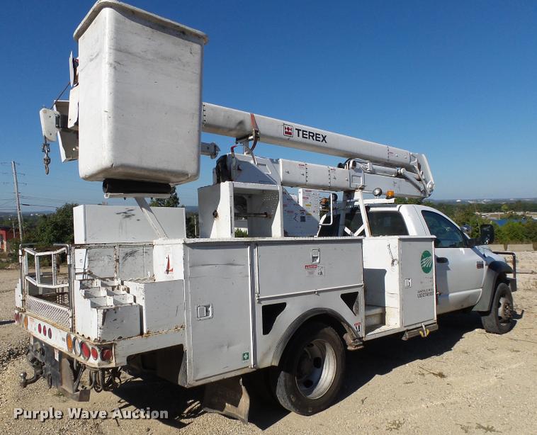 image for item K1091 2010 Dodge Ram 5500 HD bucket truck
