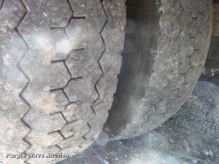 image for item K1091 2010 Dodge Ram 5500 HD bucket truck