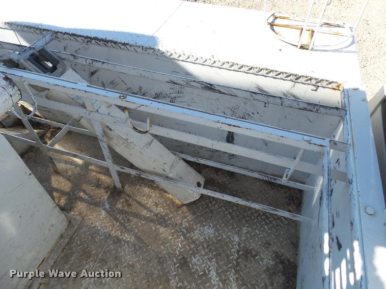 image for item K1091 2010 Dodge Ram 5500 HD bucket truck