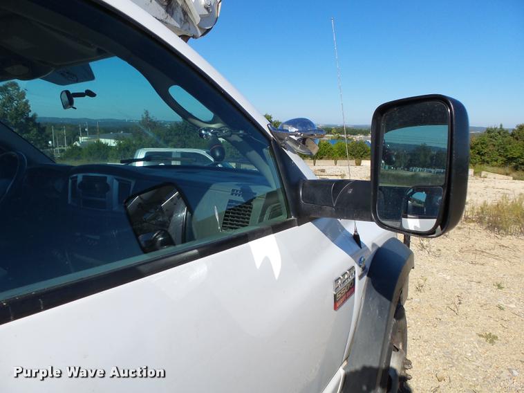 image for item K1091 2010 Dodge Ram 5500 HD bucket truck