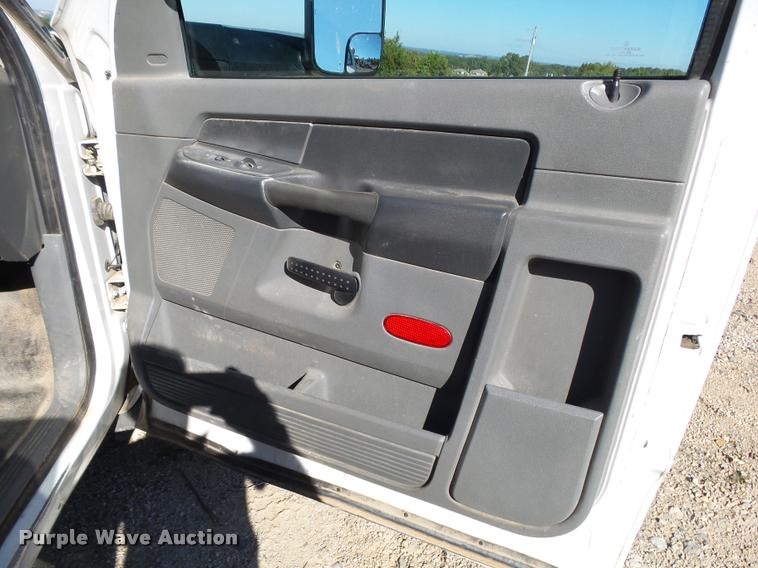 image for item K1091 2010 Dodge Ram 5500 HD bucket truck