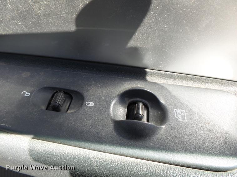 image for item K1091 2010 Dodge Ram 5500 HD bucket truck