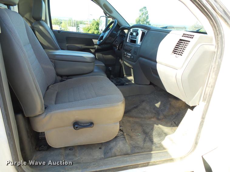 image for item K1091 2010 Dodge Ram 5500 HD bucket truck