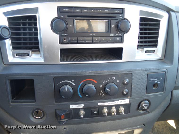 image for item K1091 2010 Dodge Ram 5500 HD bucket truck