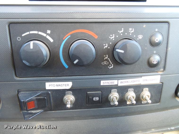 image for item K1091 2010 Dodge Ram 5500 HD bucket truck