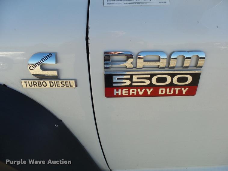 image for item K1091 2010 Dodge Ram 5500 HD bucket truck