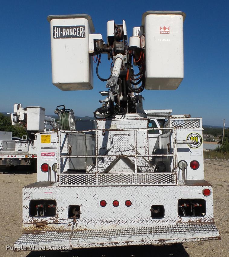 image for item K1092 1999 GMC C7500 bucket truck