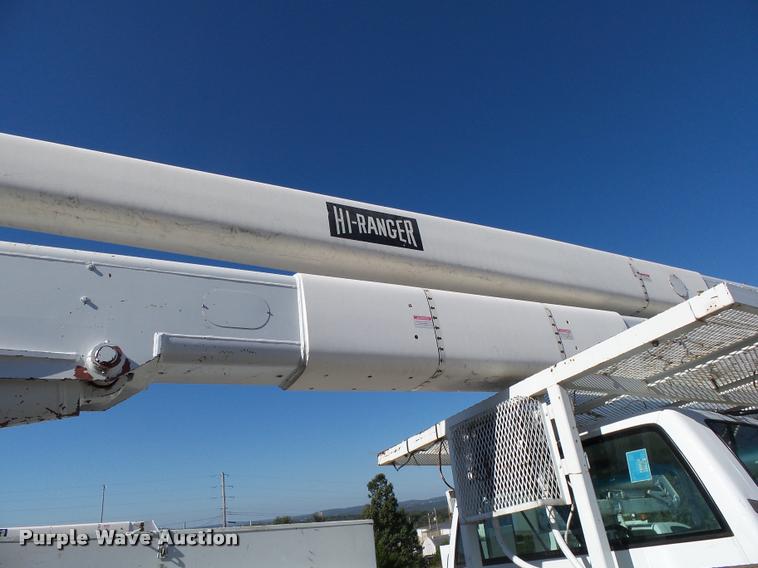 image for item K1092 1999 GMC C7500 bucket truck