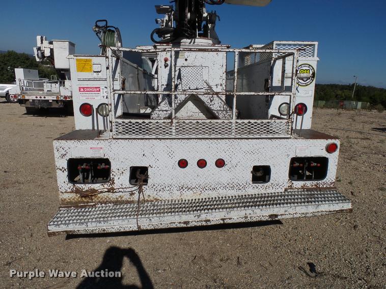 image for item K1092 1999 GMC C7500 bucket truck