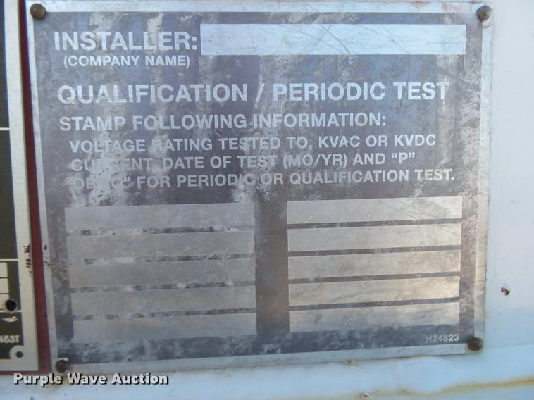 image for item K1092 1999 GMC C7500 bucket truck