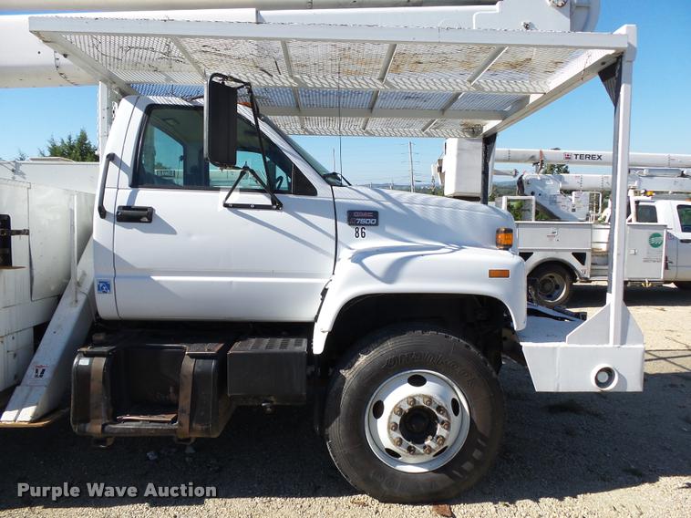 image for item K1092 1999 GMC C7500 bucket truck