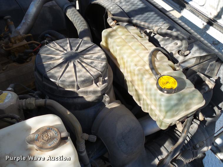 image for item K1092 1999 GMC C7500 bucket truck