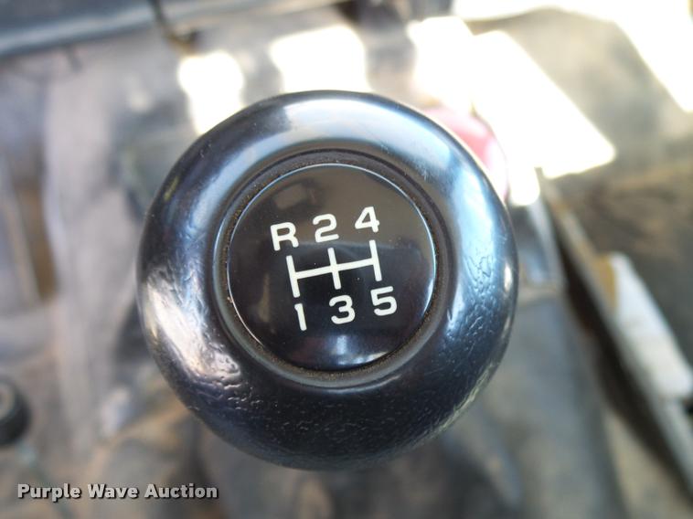 image for item K1092 1999 GMC C7500 bucket truck