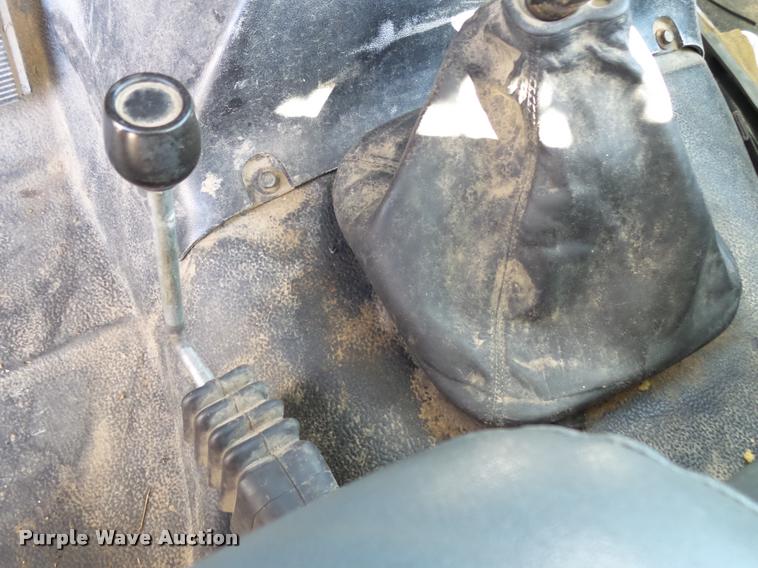 image for item K1092 1999 GMC C7500 bucket truck