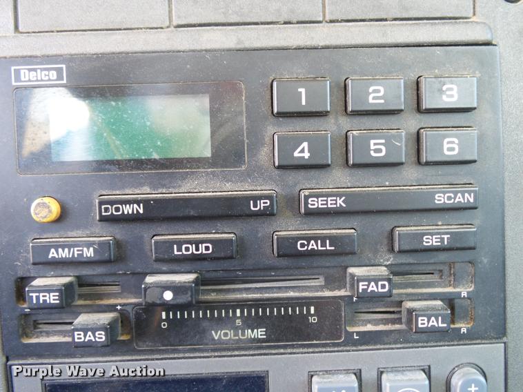 image for item K1092 1999 GMC C7500 bucket truck