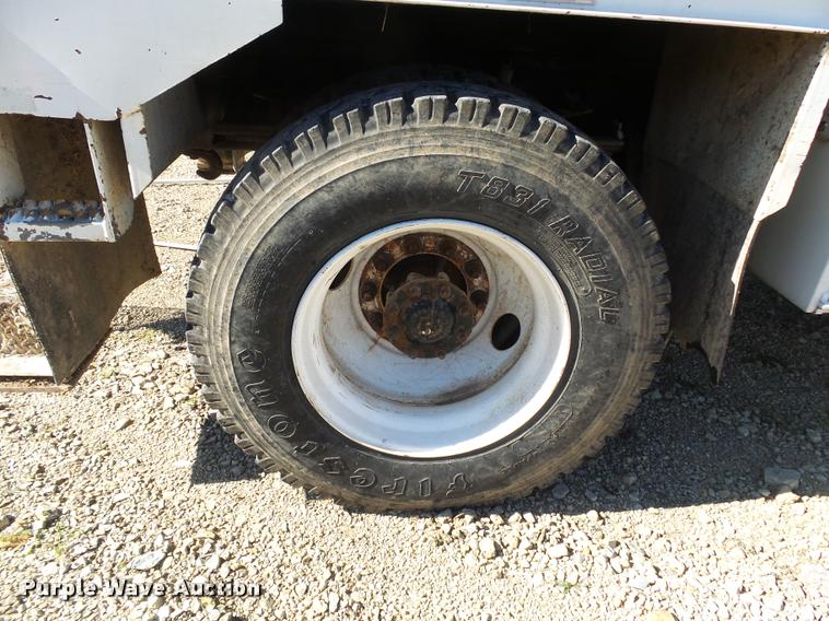 image for item K1093 2000 Freightliner FL80 pressure digger truck