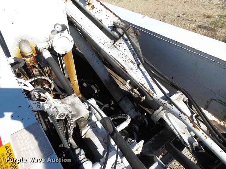 image for item K1093 2000 Freightliner FL80 pressure digger truck