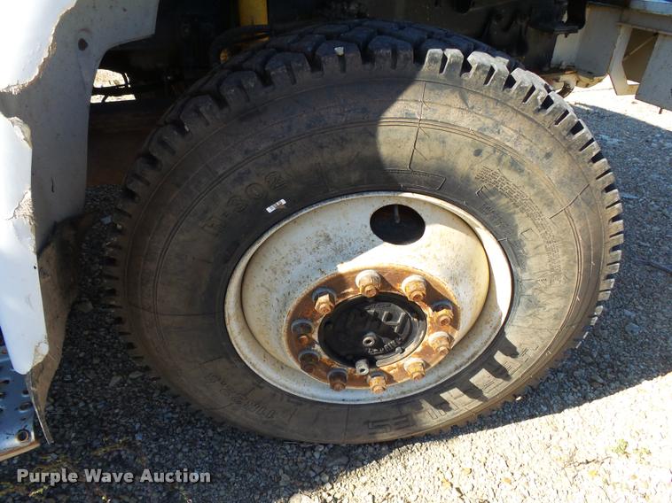 image for item K1093 2000 Freightliner FL80 pressure digger truck