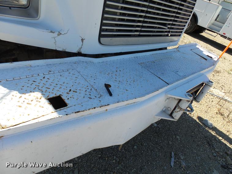 image for item K1093 2000 Freightliner FL80 pressure digger truck