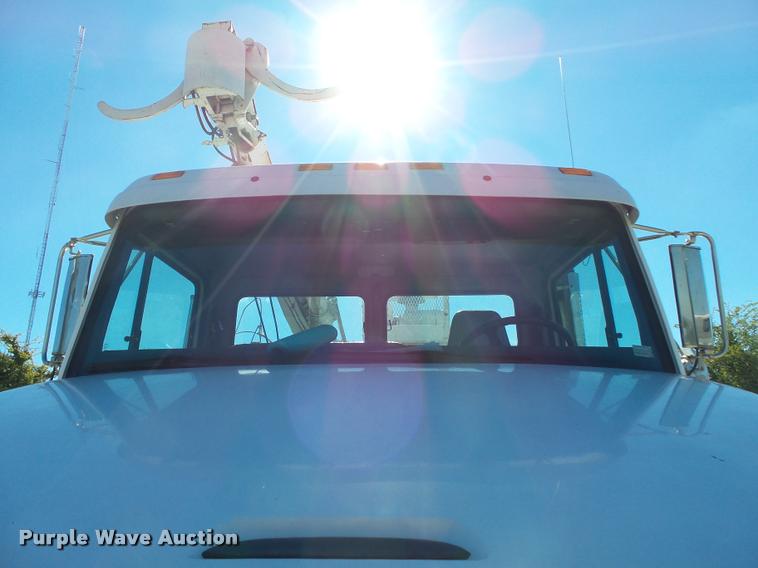 image for item K1093 2000 Freightliner FL80 pressure digger truck