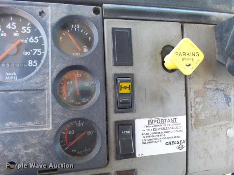 image for item K1093 2000 Freightliner FL80 pressure digger truck