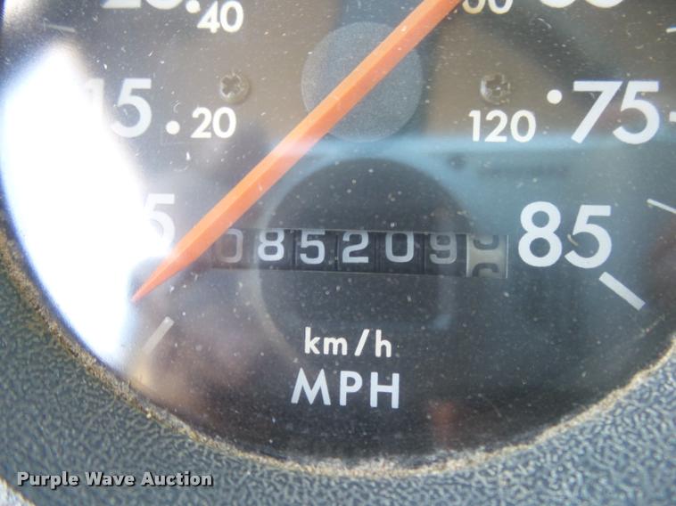 image for item K1093 2000 Freightliner FL80 pressure digger truck