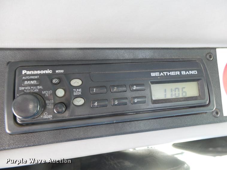 image for item K1093 2000 Freightliner FL80 pressure digger truck