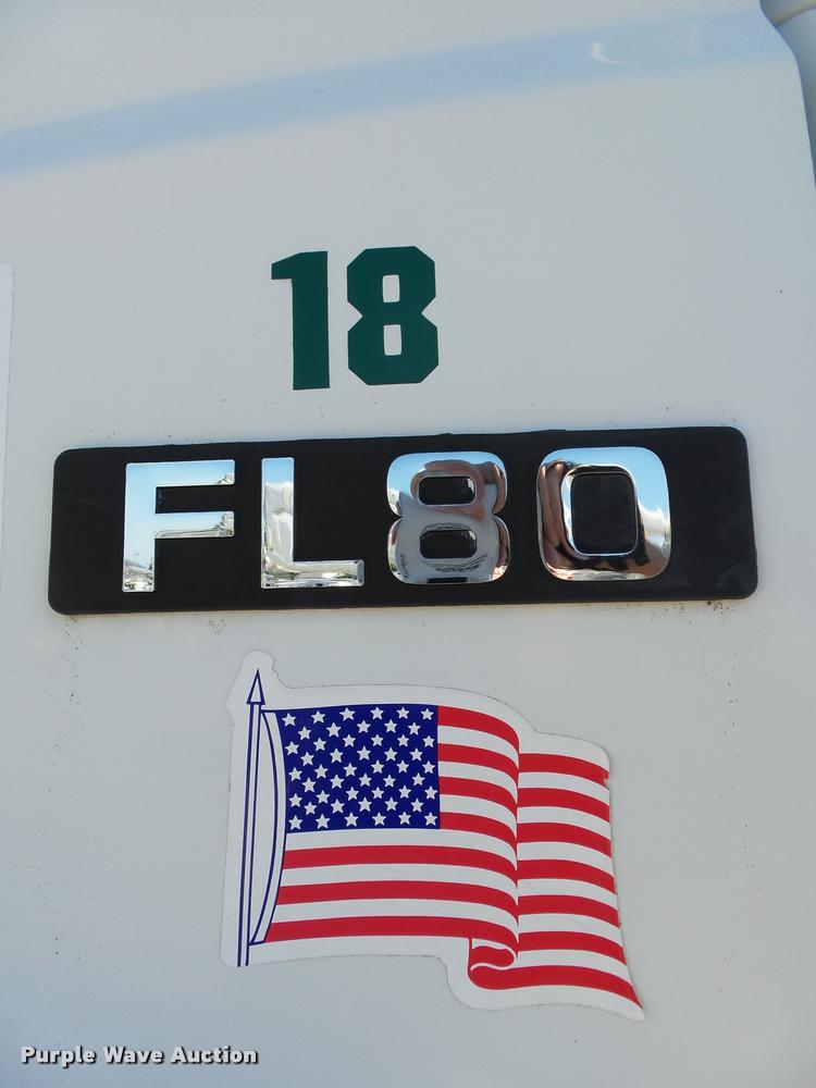 image for item K1093 2000 Freightliner FL80 pressure digger truck