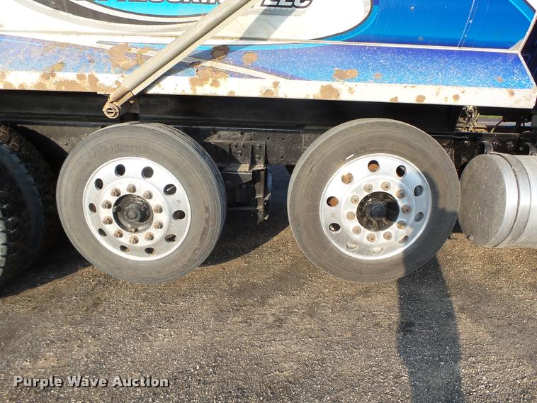 image for item K1477 2007 Mack CV713 dump truck