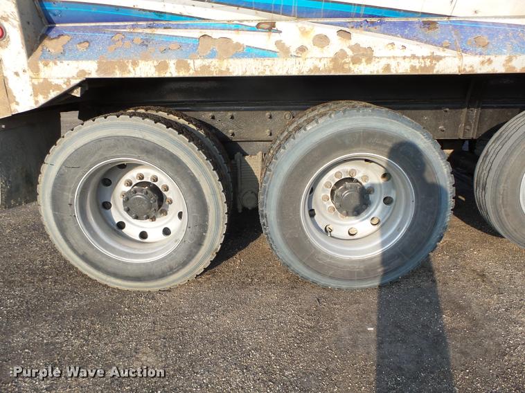 image for item K1477 2007 Mack CV713 dump truck