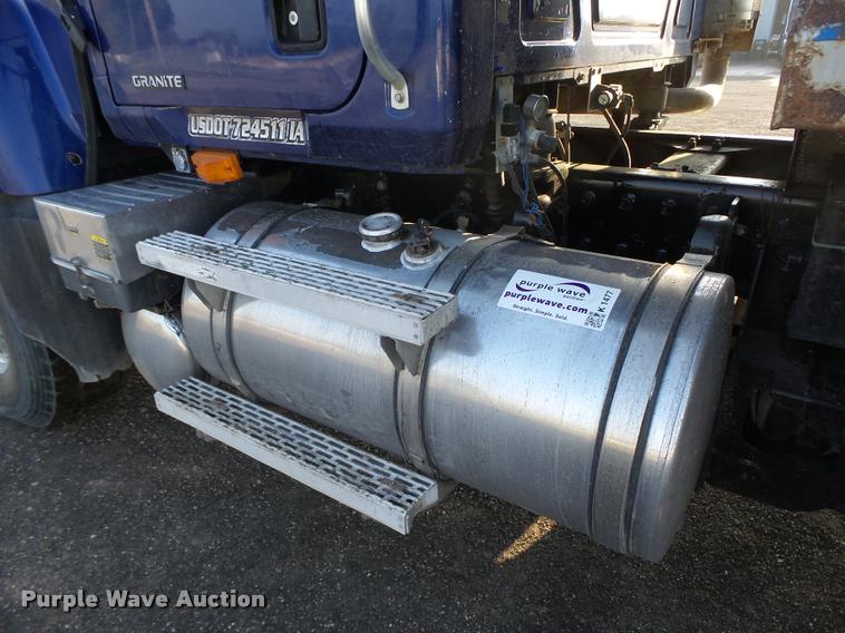 image for item K1477 2007 Mack CV713 dump truck