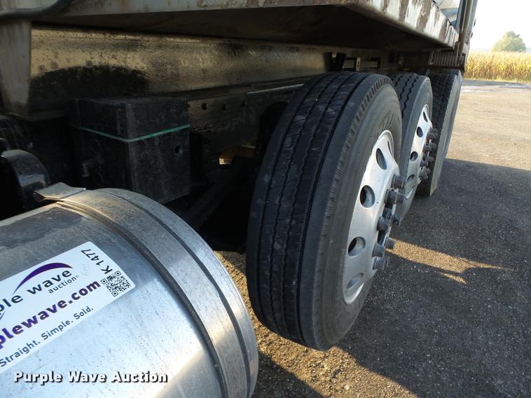 image for item K1477 2007 Mack CV713 dump truck