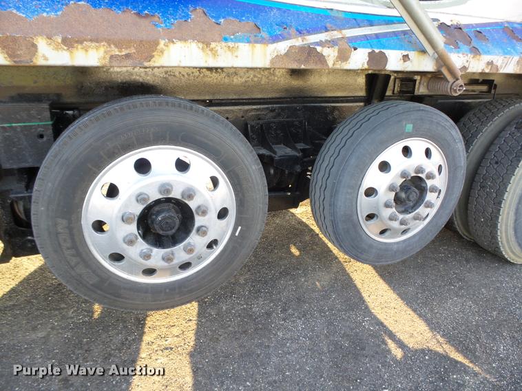 image for item K1477 2007 Mack CV713 dump truck