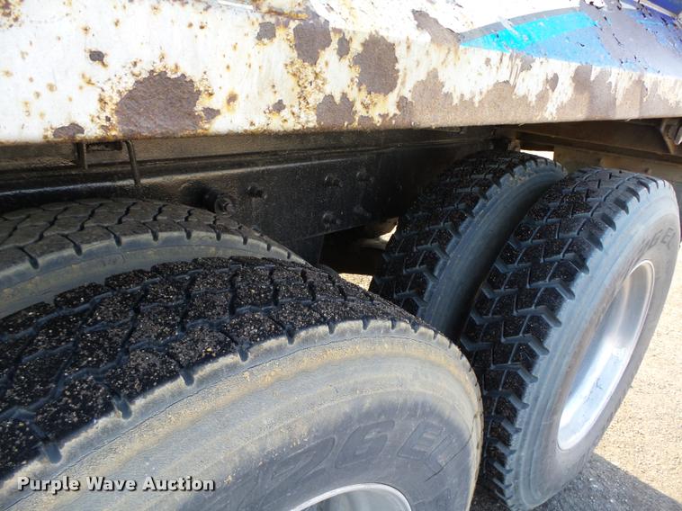 image for item K1477 2007 Mack CV713 dump truck